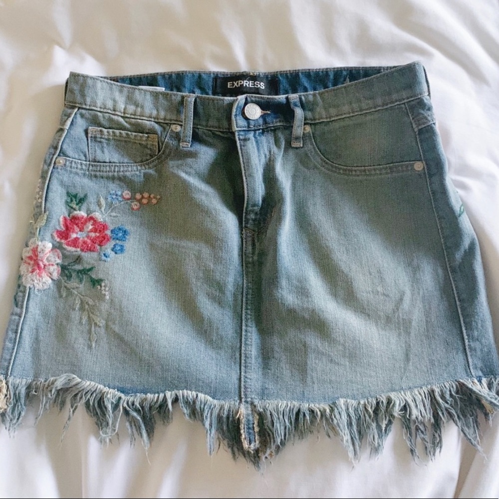 floral embroidery denim mini skirt